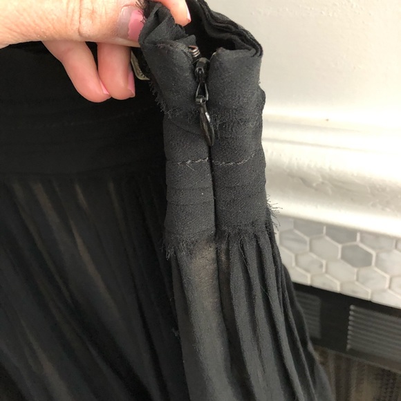Black organza skirt with nude lining - Picture 4 of 5